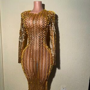 22 KARAT LONG SLEEVE MIDI DRESS